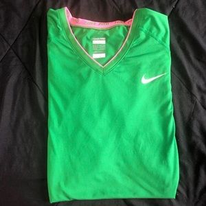 NIKE Pro running top